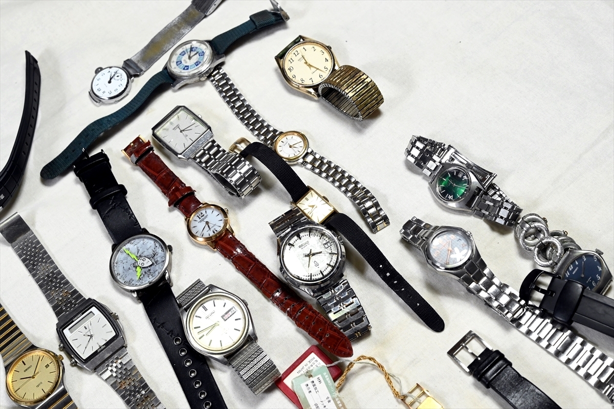 腕時計 100本以上 SEIKO/CITIZEN/ELGIN/TIMEX/CASIO/ORIENT/WALTHAM 大量 まとめ売り クオーツ 機械式 手巻き 自動巻き メンズ ジャンク 1_画像5