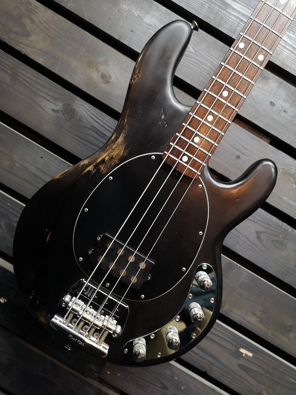 ■歴戦の貫禄■整備品■下取OK!!★MUSICMAN ミュージックマン スティングレイ・StingRay EX Black relic アクティブベース 貫禄のレリック