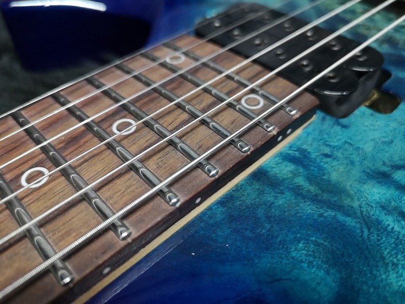 ◆送料半額!!!■整備品■下取OK!!★Original 6st Headless Guitar See-through Blue ヘッドレスギター 新品 僅か2.4kg/q G1G22127_画像9