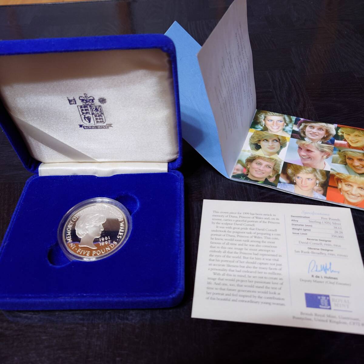 ④　1999年 イギリス 　ロイヤルミント　ダイアナ妃　追悼 　プルーフ銀貨 　5ポンド　メモリアルコイン 　銀貨 　シルバープルーフ_画像1