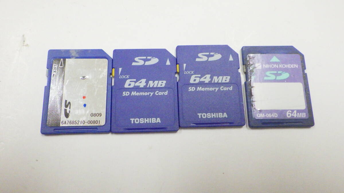 TOSHIBAなど　SDHCカード　64MB　4枚セット　中古動作品_画像1