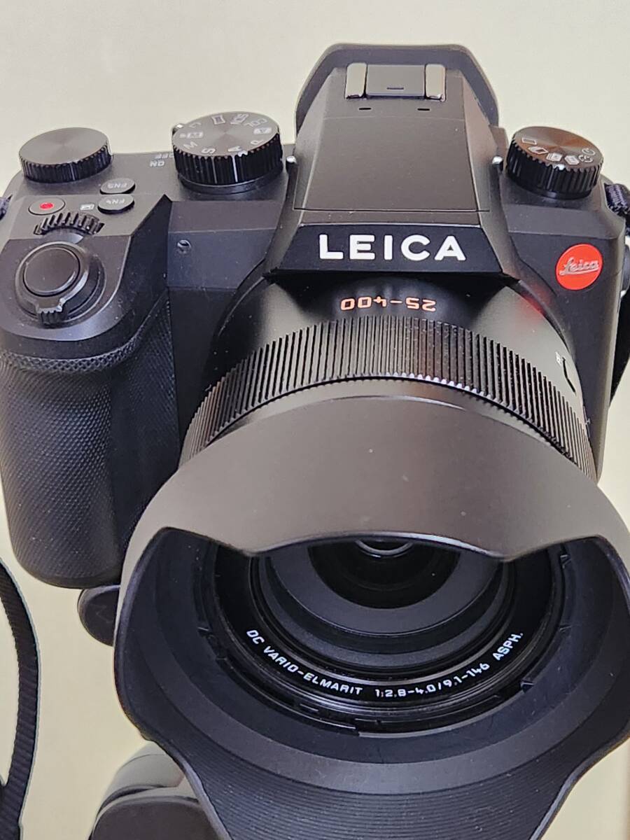 LEICA ライカ　Ｖ-LUX5 TYPE7741_前方から