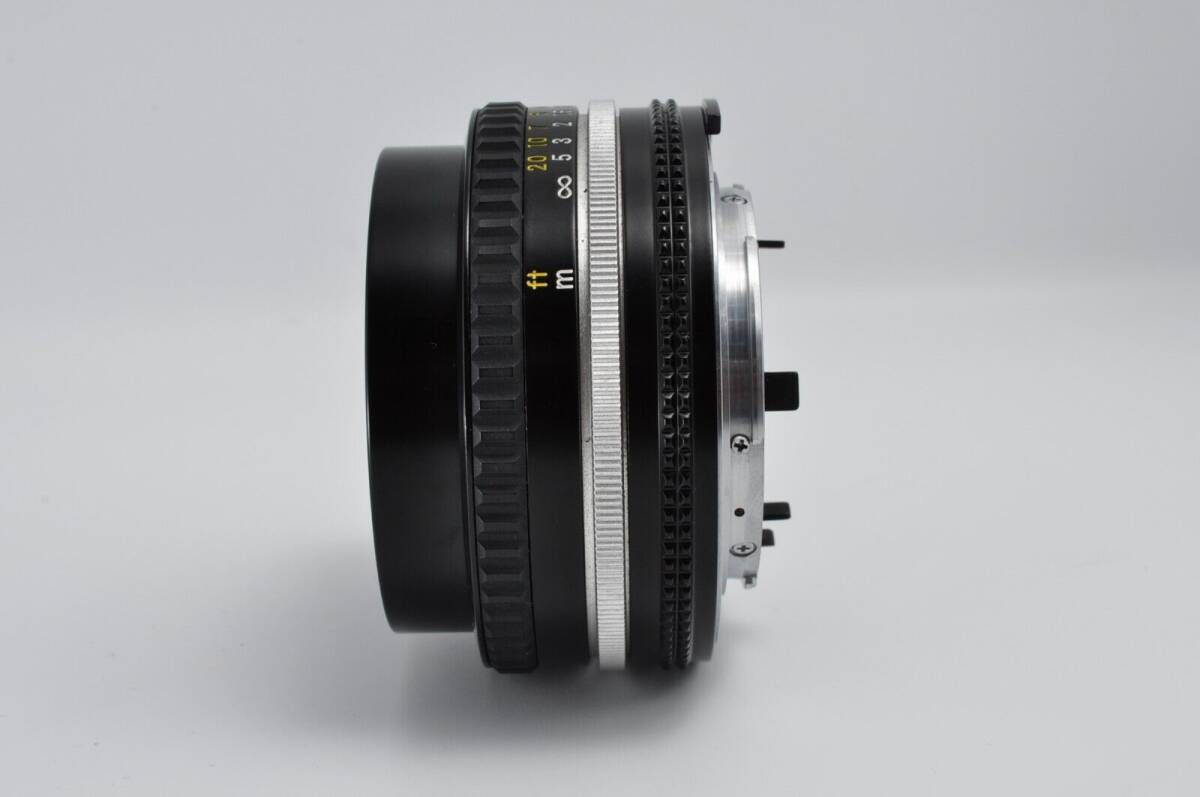 【極上美品】ニコン Nikon Ai-s AIS 50mm F1.8 パンケーキレンズ 単焦点 Fマウント Ai-S_画像4