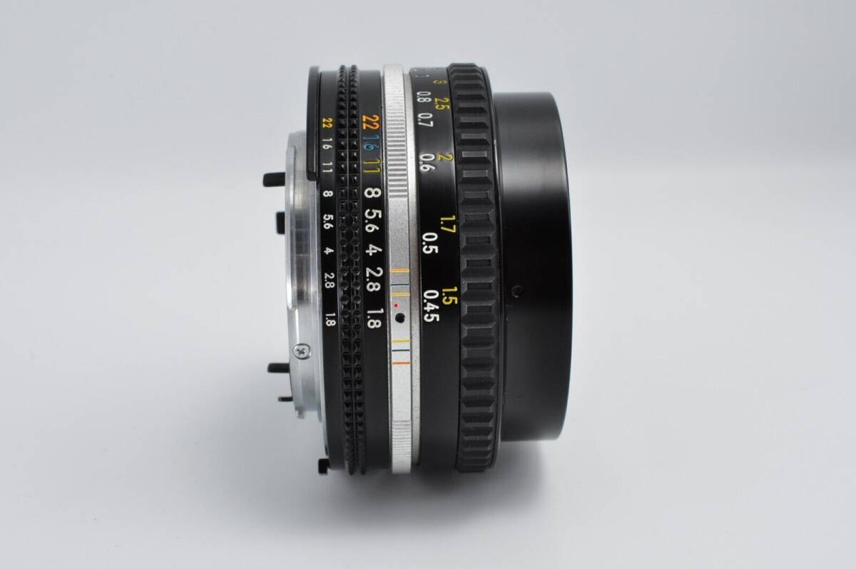 【極上美品】ニコン Nikon Ai-s AIS 50mm F1.8 パンケーキレンズ 単焦点 Fマウント Ai-S_画像3