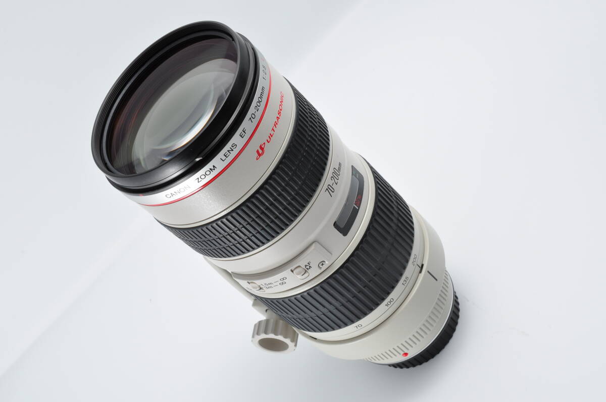 【極上美品】Canon キャノン ZOOM LENS EF 70-200mm F2.8 L ULTRASONIC 望遠ズームレンズ レンズフード付き #0158_画像8
