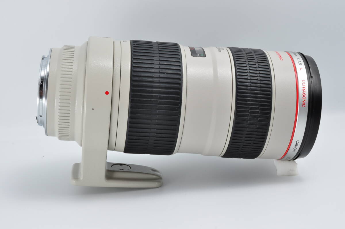 【極上美品】Canon キャノン ZOOM LENS EF 70-200mm F2.8 L ULTRASONIC 望遠ズームレンズ レンズフード付き #0158_画像3