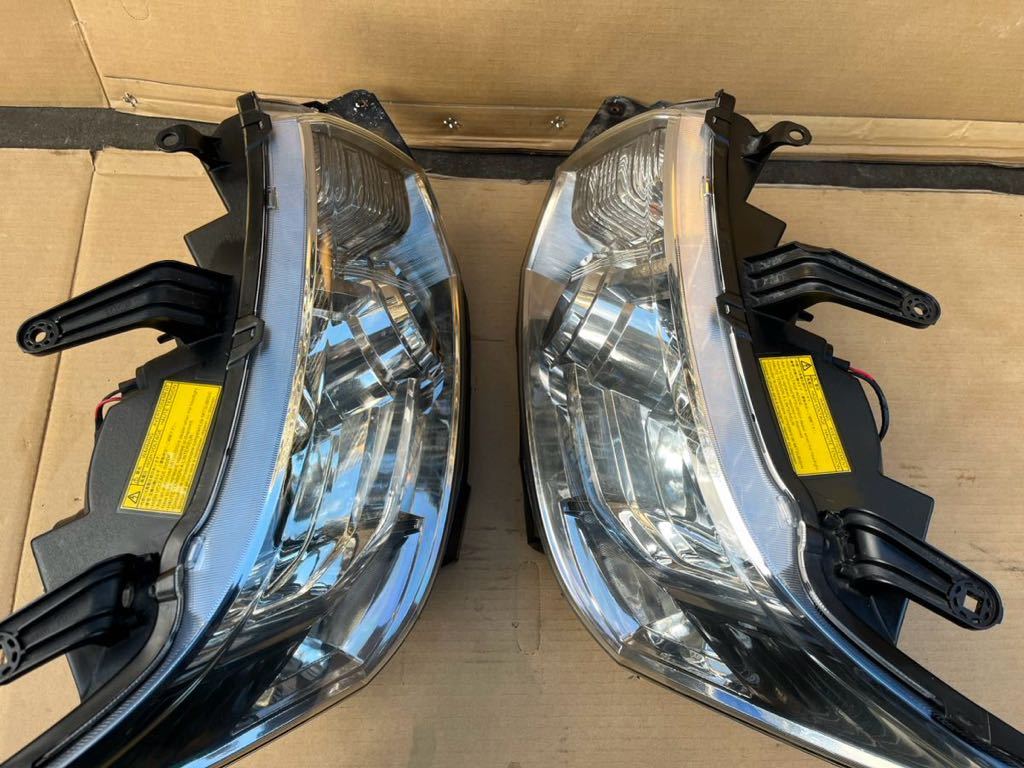 中古三菱デリカ D5 CV5W 純正ヘッドライト　ヘッドランプ　左右セットKOITO 100-87918 CV2W CV1Wヘッドライト (E-3)_画像8