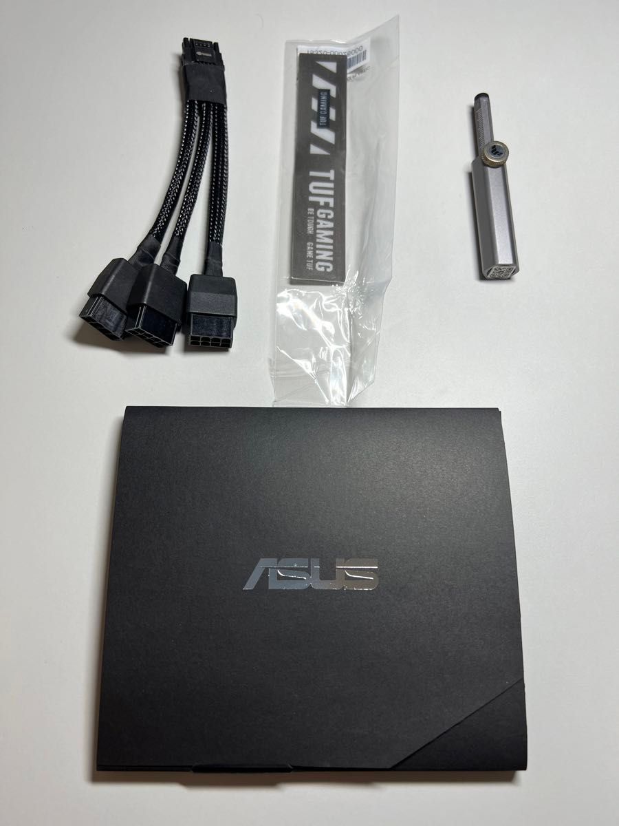 美品　ASUS TUF RTX4080 OC 16GB グラフィックボード