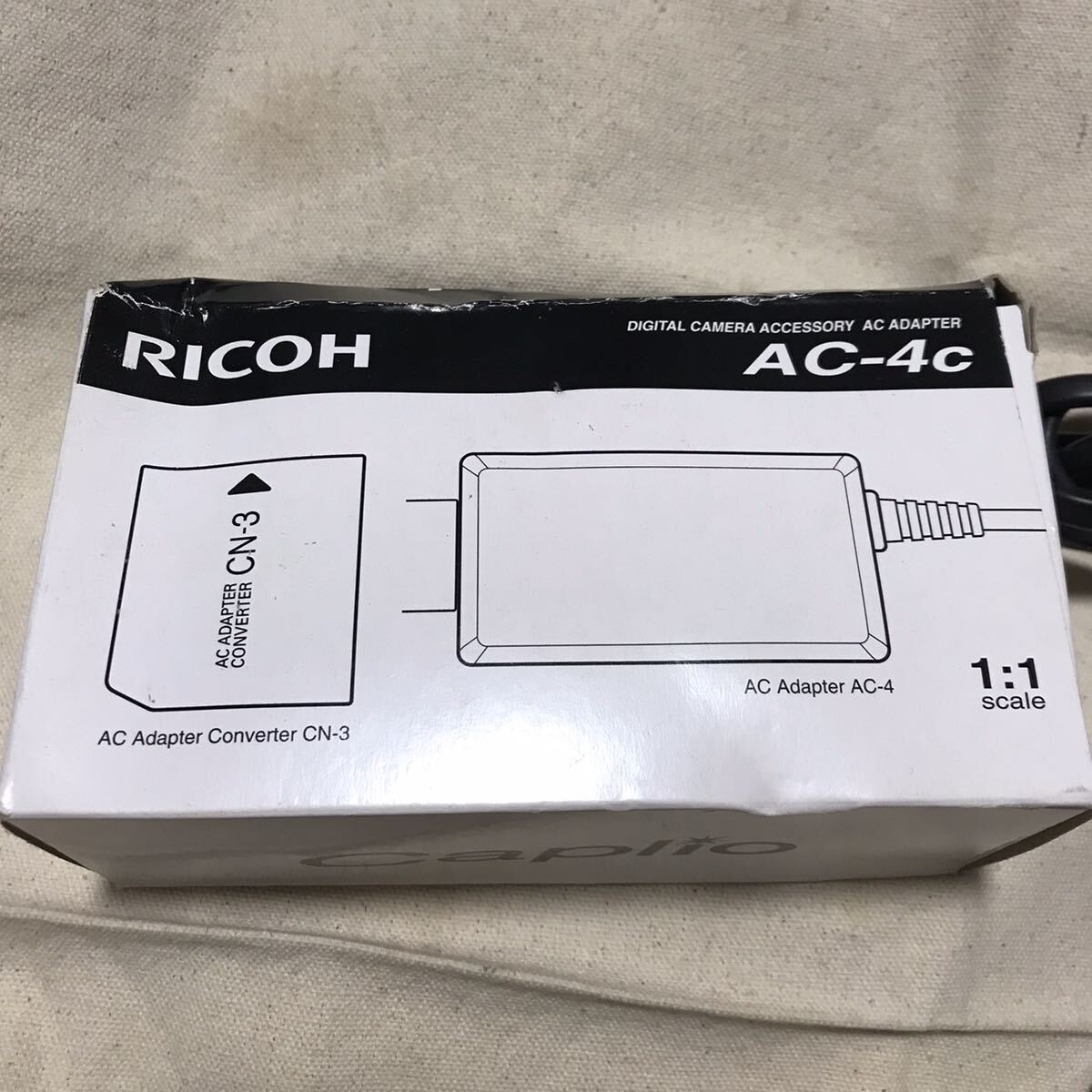 送料無料『RICOH ACアダプターAC-4c(稼働元箱付)』『Caplio R5(部品取り用ジャンク)』(検 リコー GR GX200 G600 GX100 R4 R3 R30 CN-3部取)_画像3