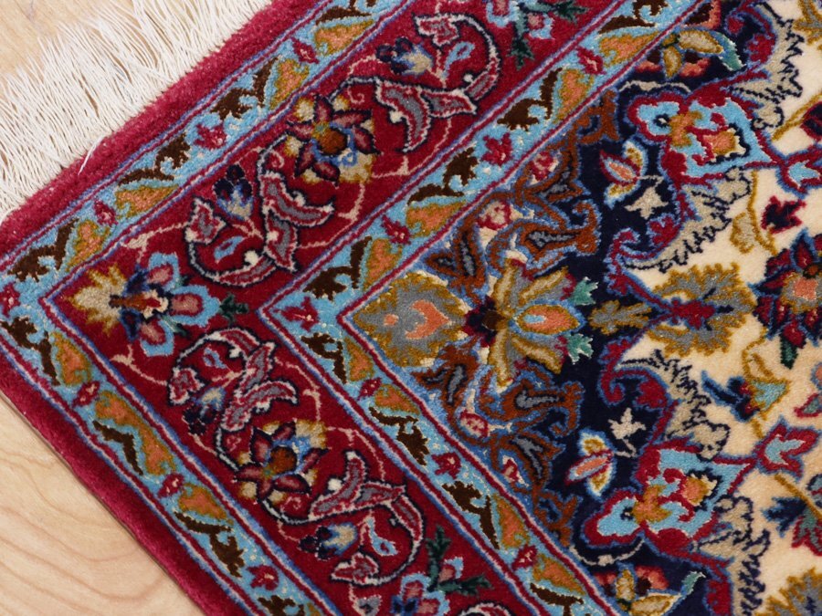 魁◆最高ペルシャ絨毯 イスファハン シルク＆コルクウール 手編み 81万ノット絨毯 112×73㎝ 最高級絨毯_画像4