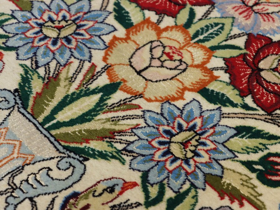 魁◆高級ペルシャ絨毯 イラン イスファハン産 ウール×シルク 手織り 116×70㎝ 花鳥図_画像5
