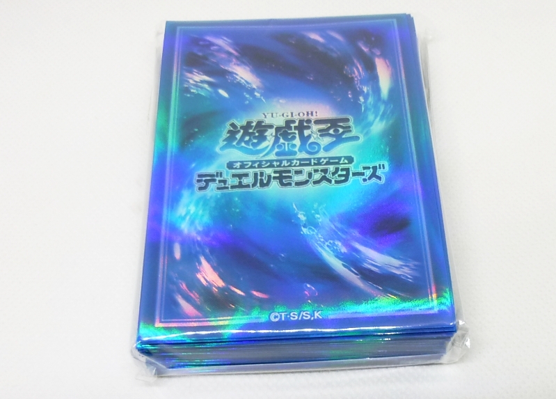 遊戯王 デュエリストカードプロテクター 水属性 スリーブ 未開封70枚入り (六属性セット)_画像3