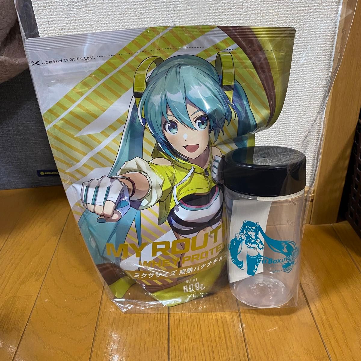 MY ROUTINE 初音ミク シェイカー プロテイン 完熟バナナチョコ風味 MY ROUTINE 初音ミク シェイカー プロテイン 完熟バナナチョコ風味