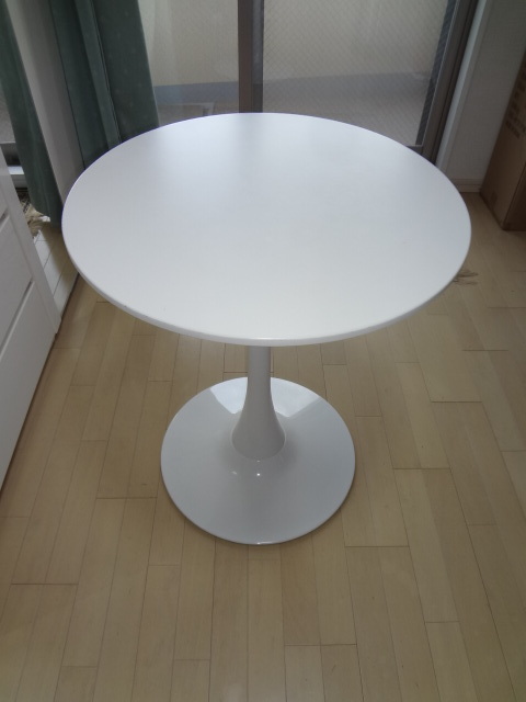 丸型（円形、ラウンド）ダイニングテーブル（直径60CM）USEDの画像1