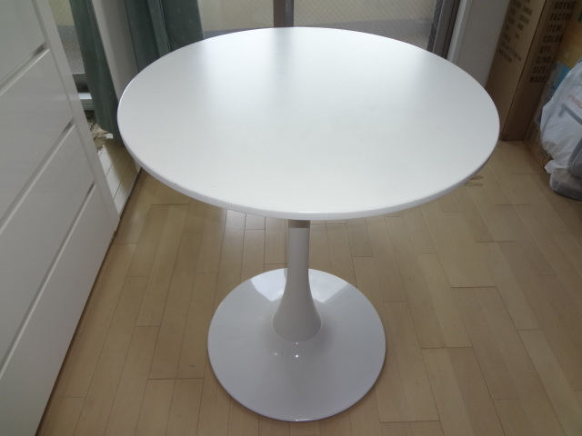 丸型（円形、ラウンド）ダイニングテーブル（直径60CM）USEDの画像4