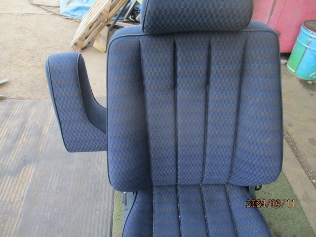 (0235)W201 Benz 190E левая сторона сиденье пассажирское сиденье 