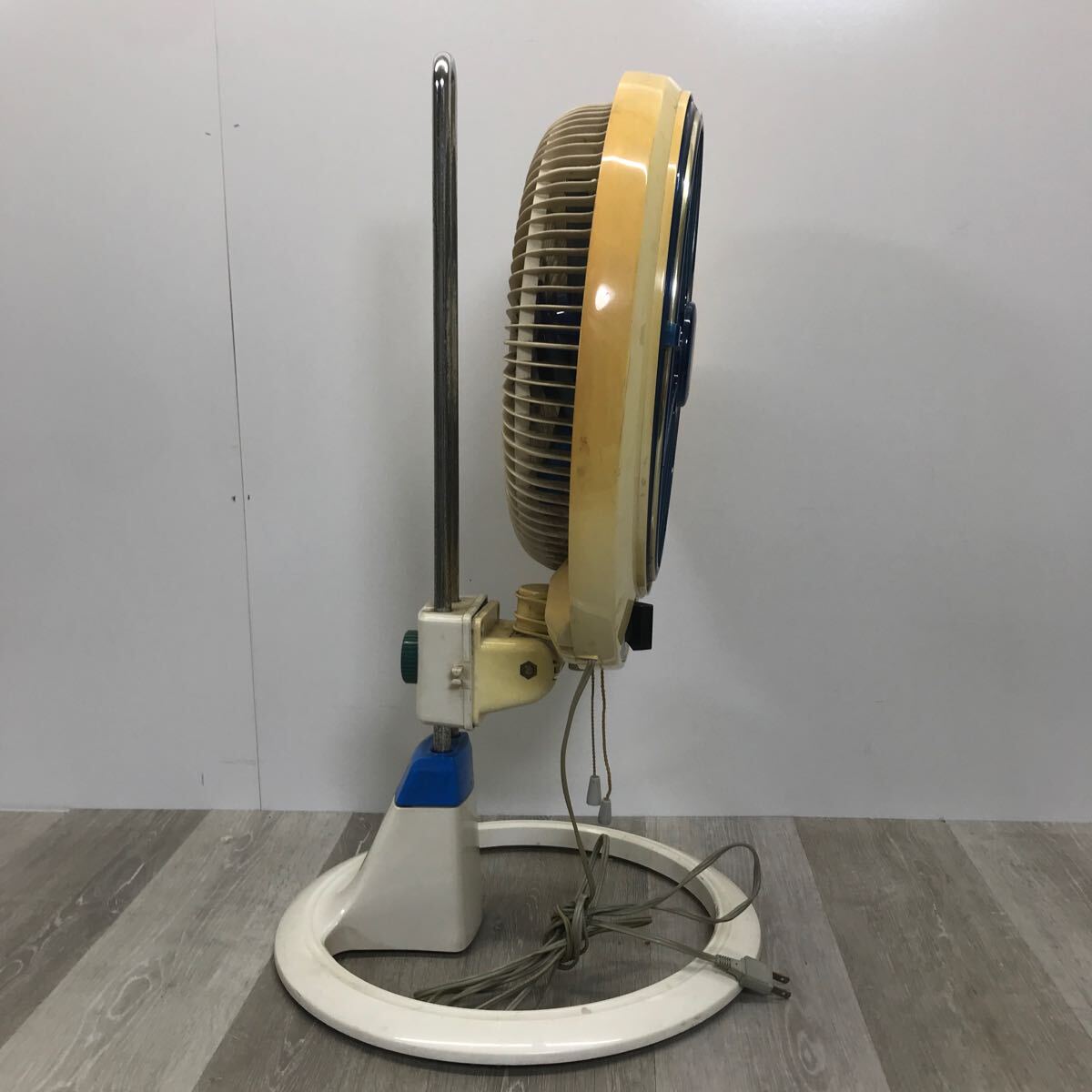 507 Hitachi HITACHI H-30CL.. manner a little over weak 3 -step timer grill rotation type electric fan feather 30cm Showa Retro retro consumer electronics 