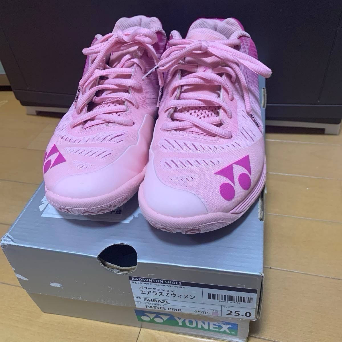 YONEX バドミントンシューズ ピンク エアラスZウィメン 値下げ YONEX バドミントンシューズ ピンク エアラスZウィメン 値下げ