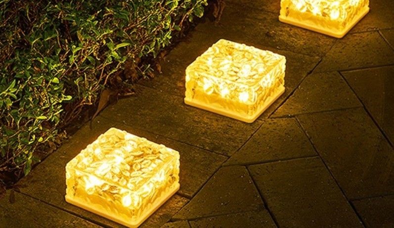ガーデンライト LED ソーラー 防水 外灯 太陽光 自動点灯 