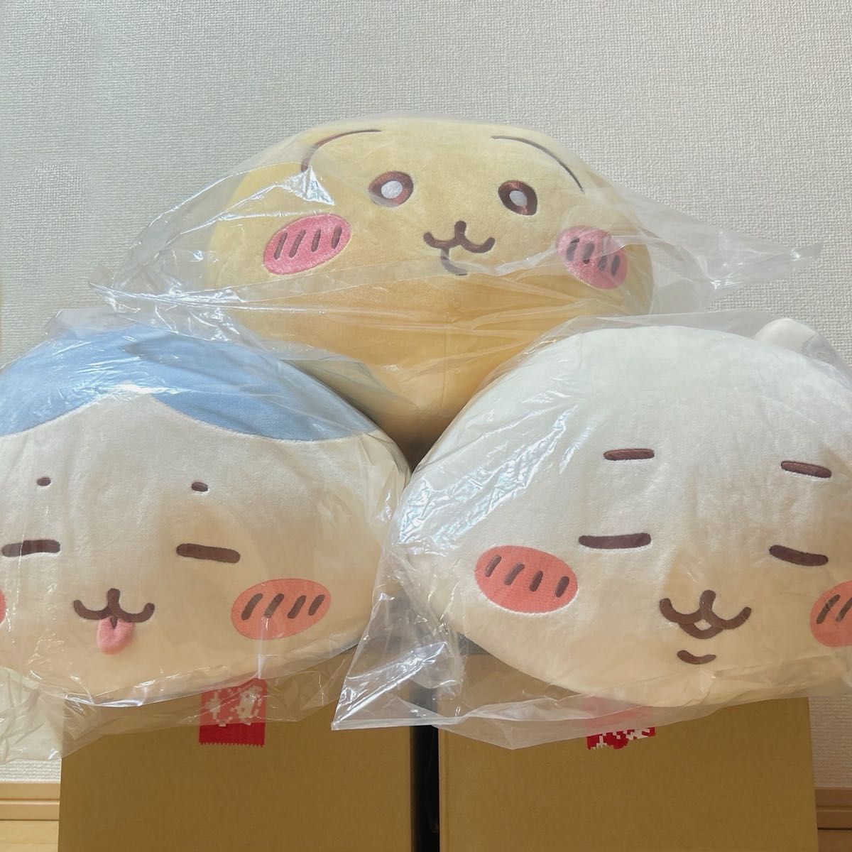 ちいかわ マシュマロみたいな寝そべり抱きぬいぐるみ ちいかわ ちいかわ マシュマロみたいな寝そべり抱きぬいぐるみ ちいかわ
