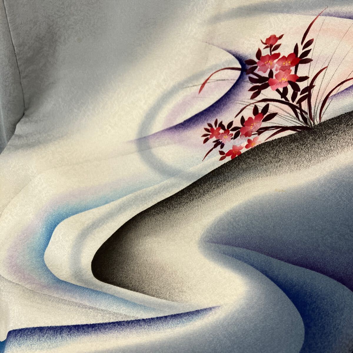  кимоно 　...　... шёлк 　 включено  низ  ...　... синий  цвет 　    цветы  　 переделка  　   ...　... включено ...　... длина 154cm  длина рукава 62cm c08-26y