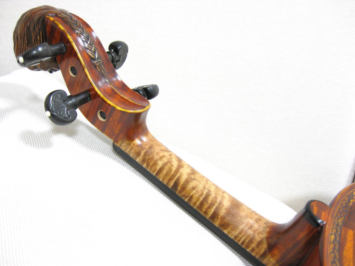 【製作証明書付き】 Gliga Vasile 最上位 装飾バイオリン 4/4 メンテナンス・調整済み_画像5