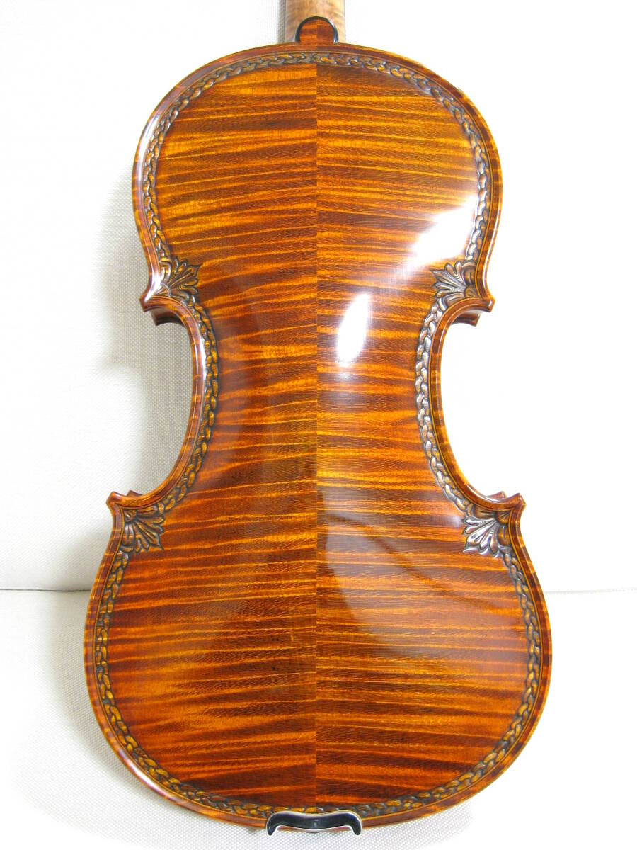 【製作証明書付き】 Gliga Vasile 最上位 装飾バイオリン 4/4 メンテナンス・調整済み_画像2