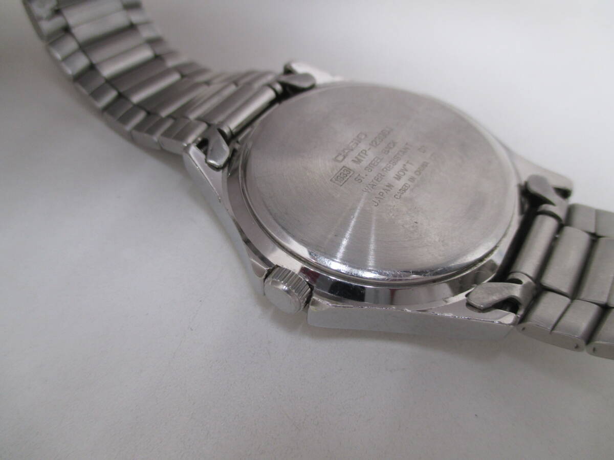 時計祭 CASIO カシオ 腕時計 MTP-1239DJ 作動品 使用品 クォーツ 青文字盤 曜日 日付 デイトデイト_画像6