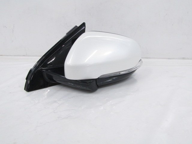 [09Q C3] Volvo *60 FD4204T left side mirror winker attaching coupler 1 /14 pin right steering wheel [ crystal white pearl :707]