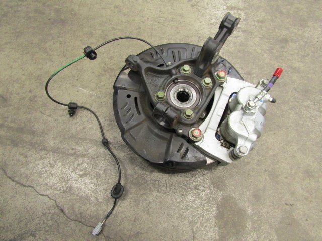 [ gome private person delivery un- possible ][X73 F1][ overseas specification left steering wheel ] Subaru SKE Forester front knuckle hub / rotor / caliper left right set 