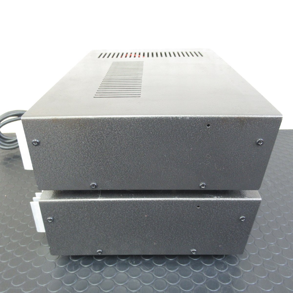 Yahoo!オークション - BOGEN C-100B ソリッドステートアンプ 2台 Yahoo!オークション - BOGEN C-100B ソリッドステートアンプ 2台