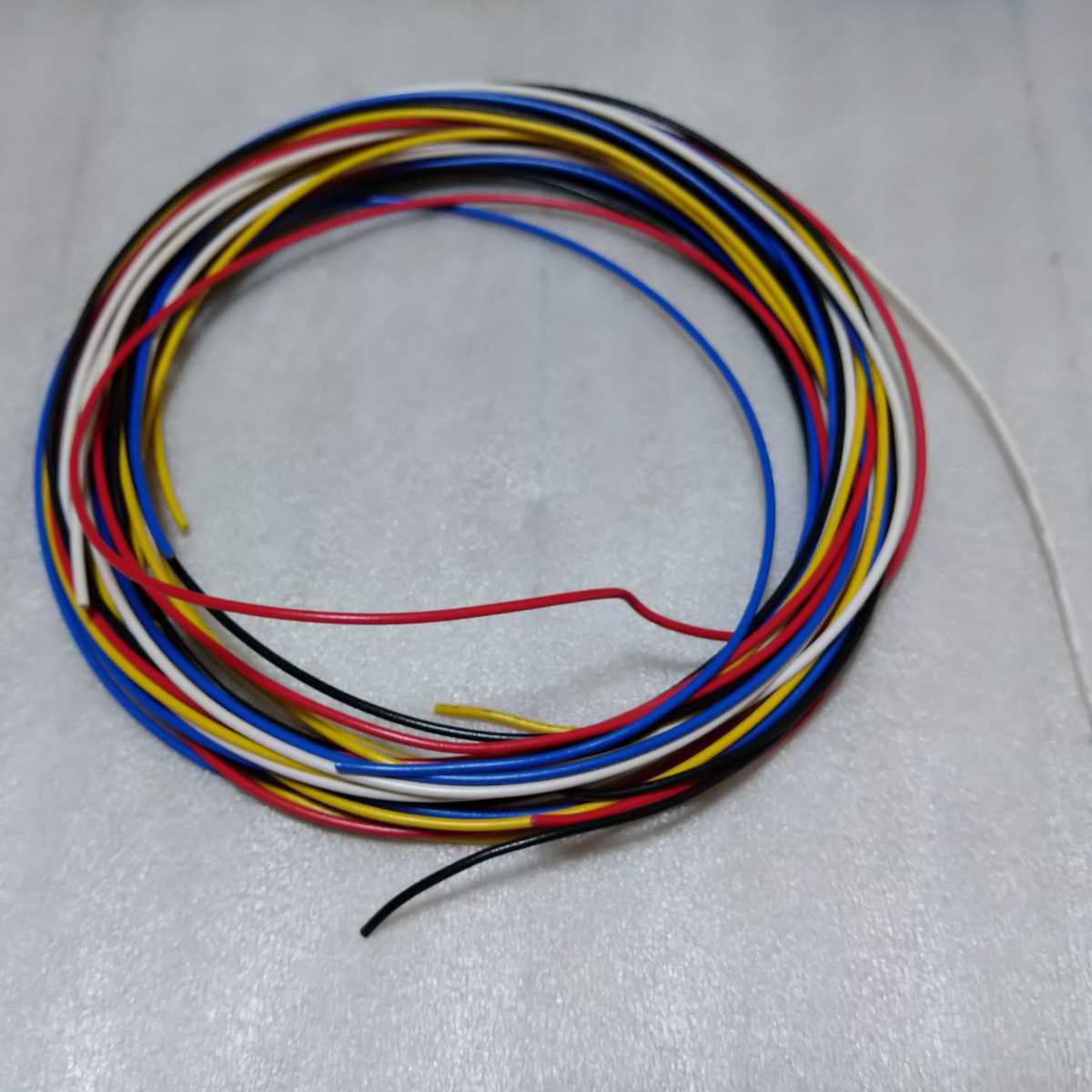 耐熱電線　UL1007 AWG24(0.2sq) 5色　各1m (合計5m) カラー：赤、白、黒、黄、青　〒94～　#07KC_5色x各1M(合計5M)