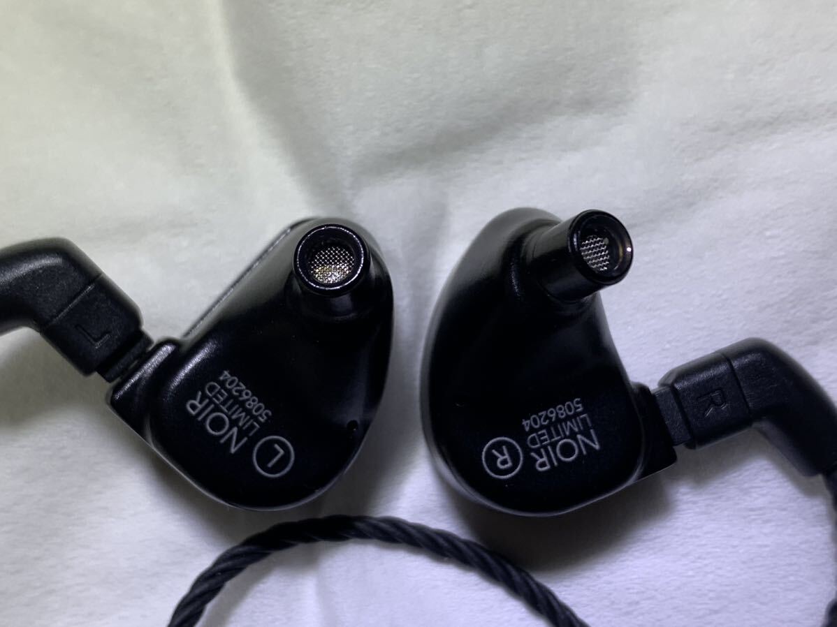 60000円 64AUDIO Tie Fourte Noir 限定発売品 ほぼ未使用 - その他 60000円 64AUDIO Tie Fourte Noir 限定発売品 ほぼ未使用 - その他