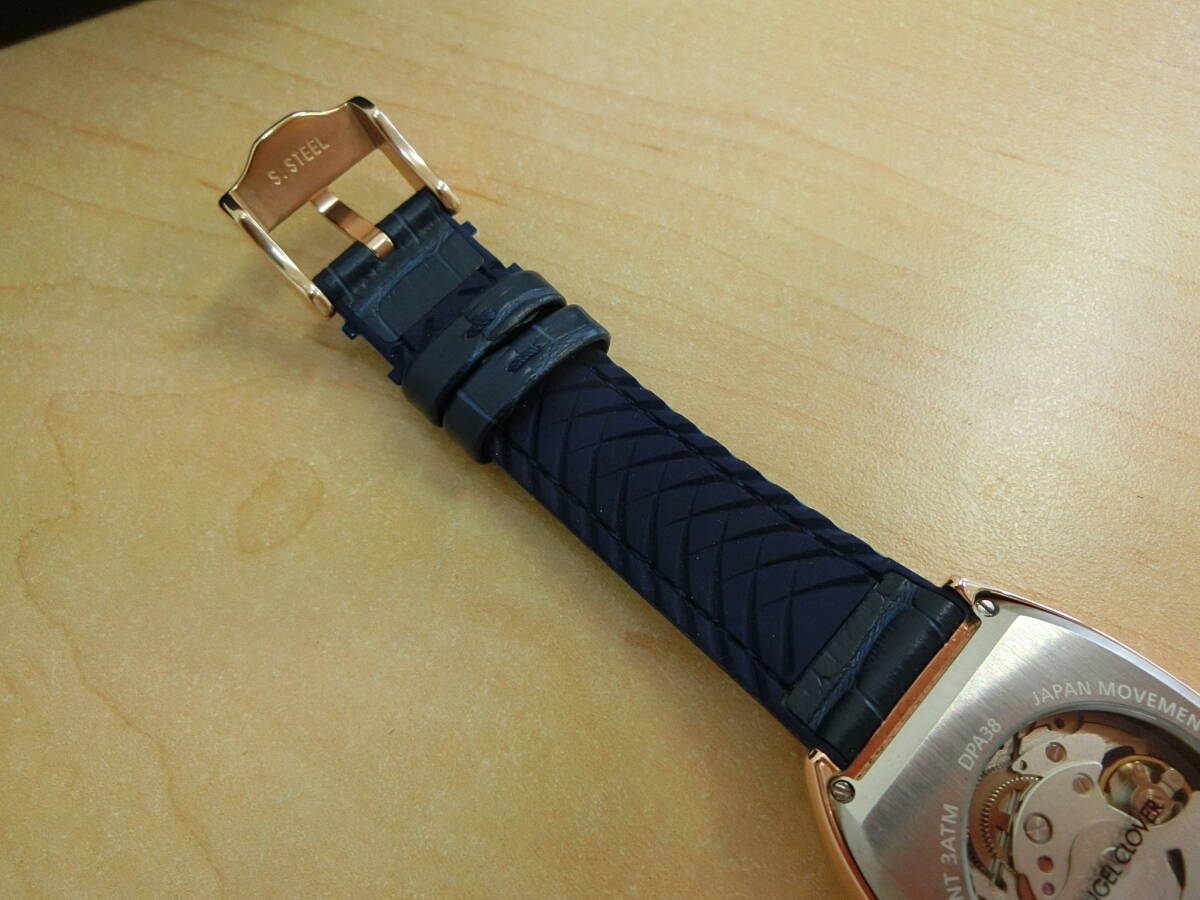 (633) 極美品 稼働 良品 箱付 エンジェルクローバー AT/自動巻 DPA38 ネイビー×スケルトン文字盤 裏スケ メンズ腕時計の画像9