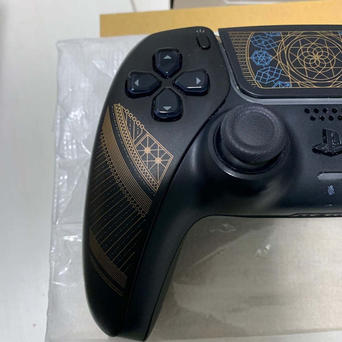 【中古】ＰＳ５ DualSense ワイヤレスコントローラー “FINAL FANTASY XVIリミテッドエディション 