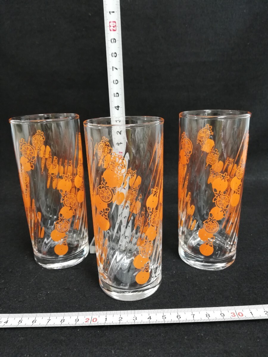 G392. 昭和レトロ レトロポップ タンブラーグラス グラス コップ オレンジ柄 3客/60の画像1