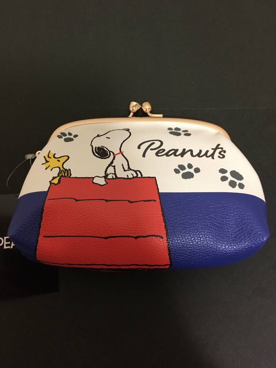 PEANUTS★スヌーピー　スヌーピーハウス　がま口ポーチ大☆彡　ネイビー☆　マルチケース　新品　スモール・プラネット　SNOOPY_表