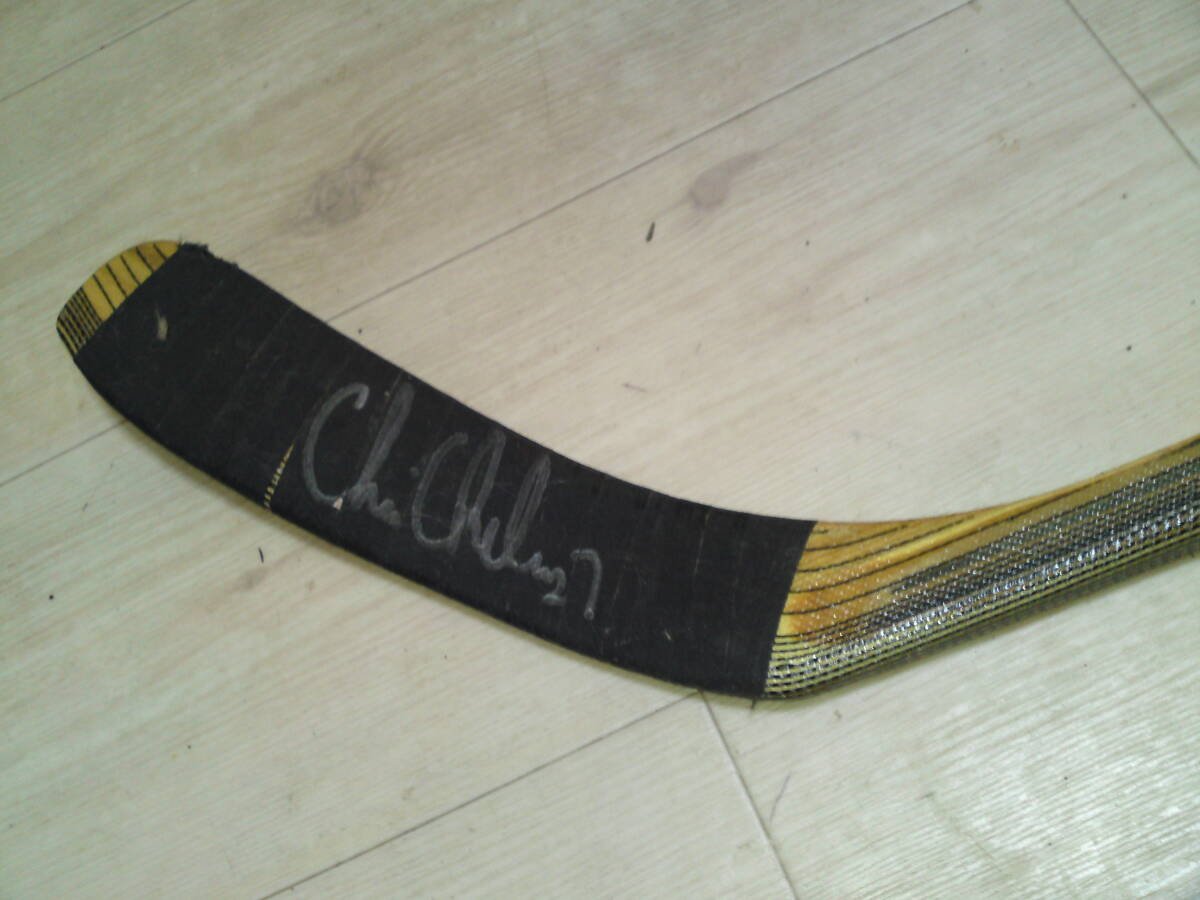 NHL Chicago Blackhawks Chris Chelios game used SHER-WOOD stick with Autograph