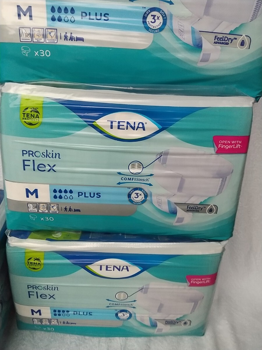 ☆即決☆TENA介護用品 大人用紙おむつ TENA FLEX M PLUS 30枚入り3パックとオマケ付き☆_画像3