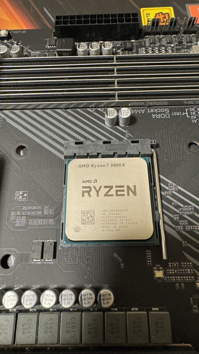 動作品 AMD Ryzen 7 5800x CPU マザーボード AORUS x570 pro GIGABYTE AM4の画像1