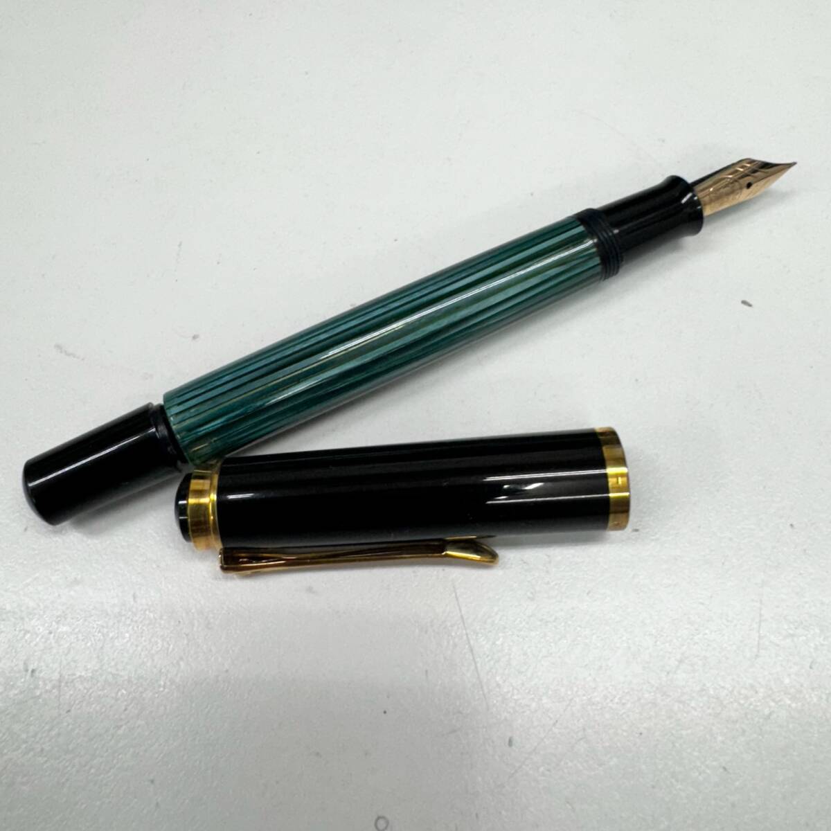 44524-180 pelican ペリカン 万年筆 k14 585 ジャンク junk 44524-180 pelican ペリカン 万年筆 k14 585 ジャンク junk