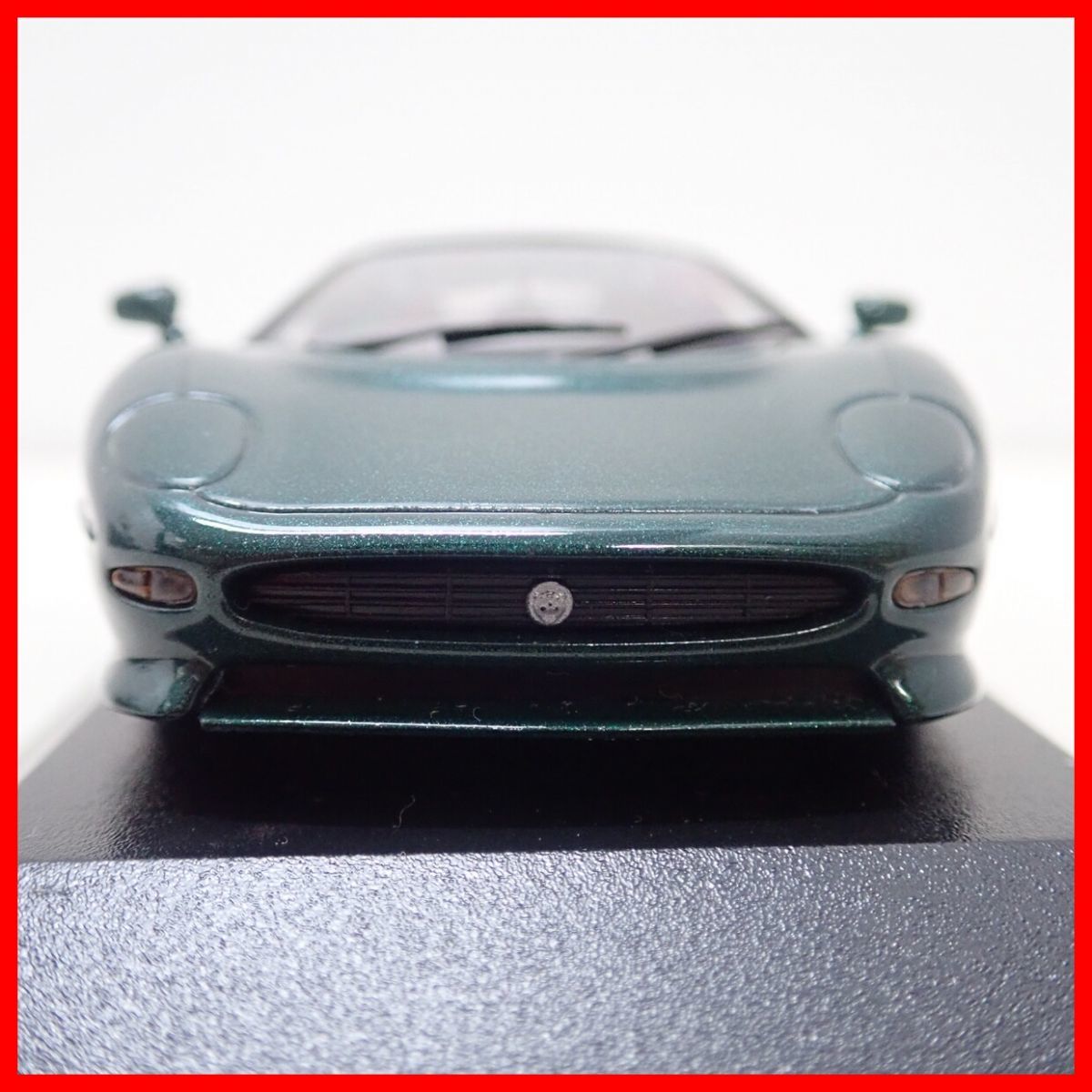 ☆PMA 1/43 ジャガー XJ 220 1991 グリーンメタリック 430102224 Jaguar XJ 220 1991 Jaguar Racing Green ミニチャンプス MINICHAMPS【10_画像5