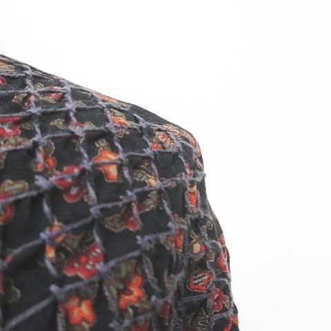 インゲボルグ INGEBORG 花柄 フラワー 長袖 シャツワンピース フレアワンピース ワンピース 黒系 ブラック 刺繍 ベルト 肩パット 綿 コットの画像6