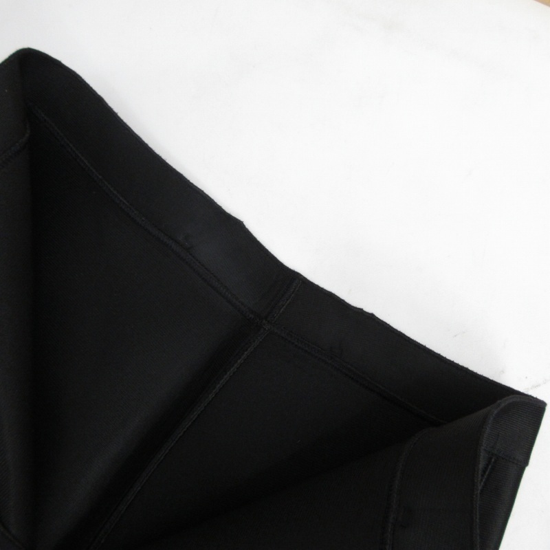 ジョルジオアルマーニ GIORGIO ARMANI 美品 スカート 台形 サイドジップ ラテックス素材 ブラック 黒 38 約Mサイズ 0304 IBO48 レディース_画像3