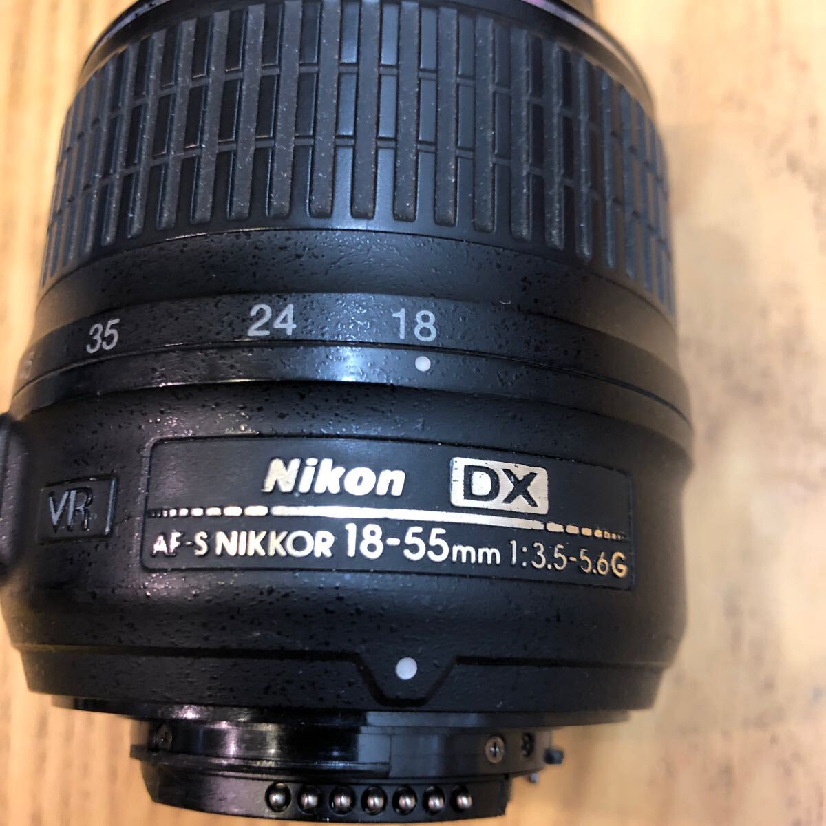ニコン Nikon AF-S DX NIKKOR 18-55mm 1:3.5-5.6G VR レンズ_画像4
