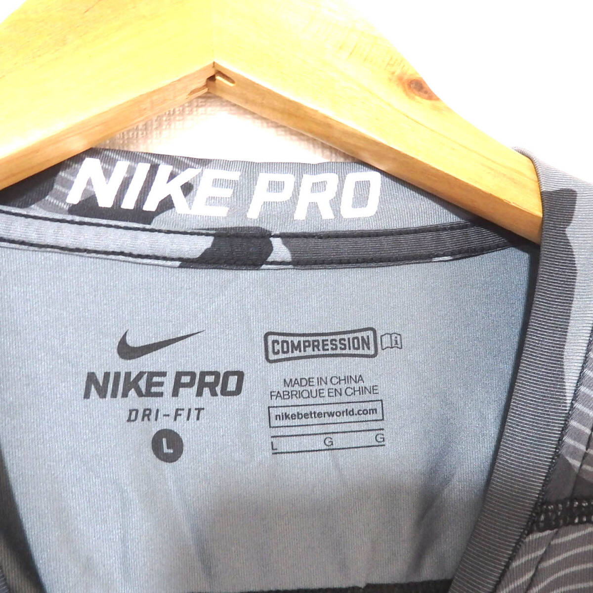 【送料無料】ナイキプロ コンプレッションウェア Tシャツ/カモフラ柄 メンズ Lサイズ NIKE PROの画像3