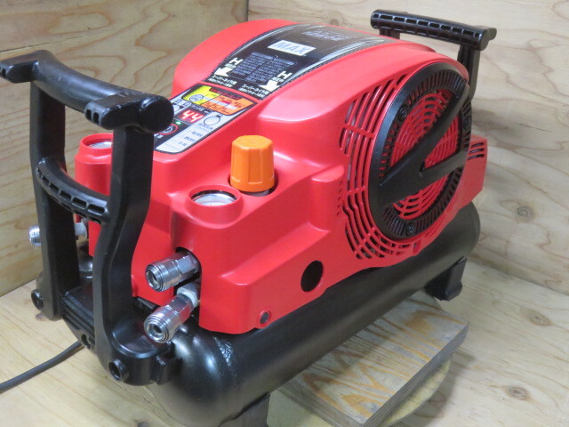 MAX(マックス)高圧コンプレッサ45気圧【AK-HH1250E】左右高圧 MAX(マックス)高圧コンプレッサ45気圧【AK-HH1250E】左右高圧