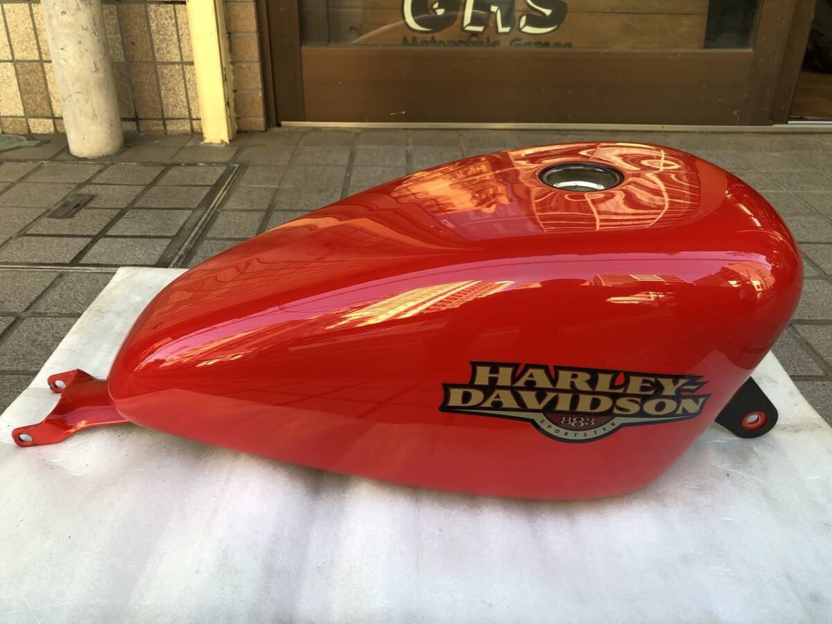 Yahoo!オークション - スポーツスター XL883 純正タンク 3.3 Yahoo!オークション - スポーツスター XL883 純正タンク 3.3