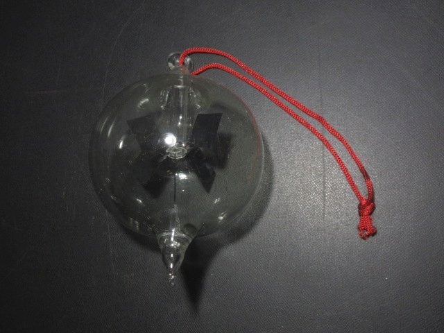XB281◇光にあてる、熱に近づけると、クルクル廻る ガラス製 科学玩具 ソーラーメーター 元箱 / 理科 実験 教材 昭和レトロ 当時物 /の画像2