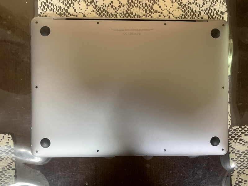 極美品Apple MacBook Air Retina A1932 2019 モデルCore i5 1.6